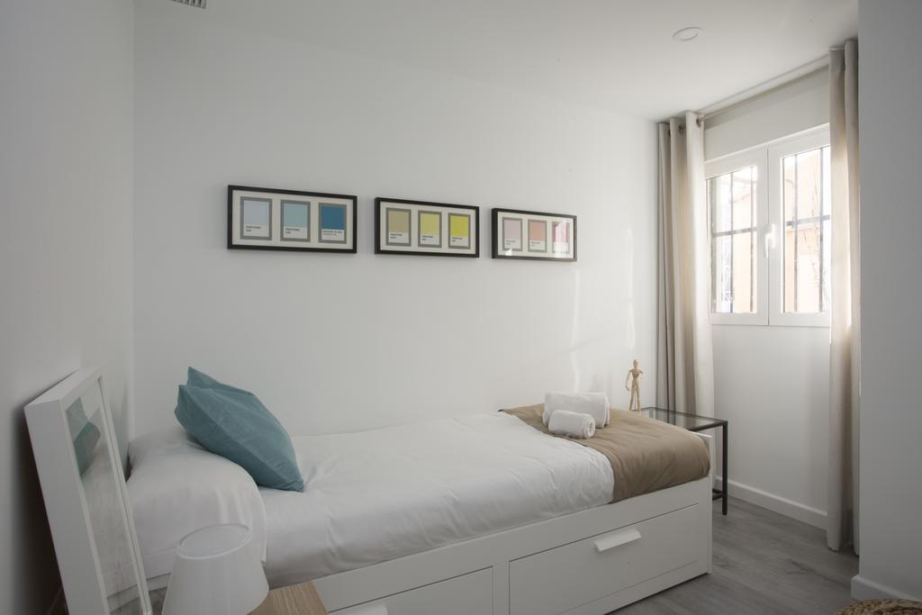 Singularstays Mercado Central Valencia Room photo